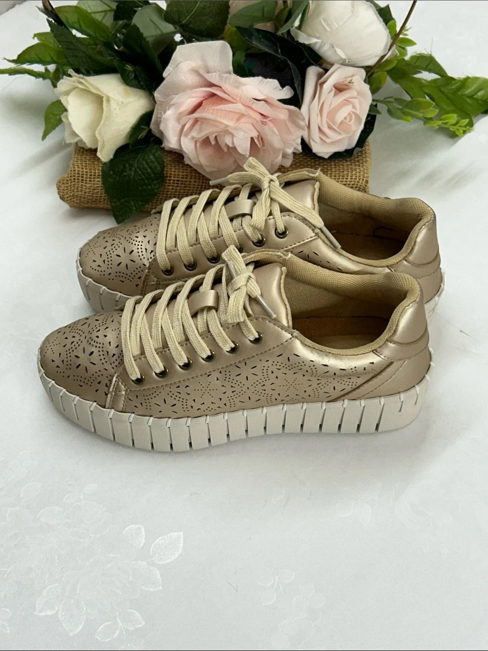 easy street comfortable women